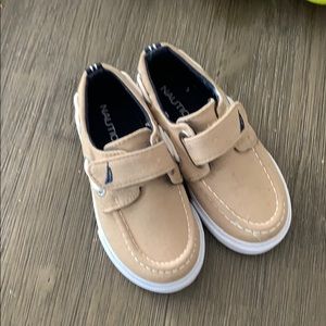 Kids shoes